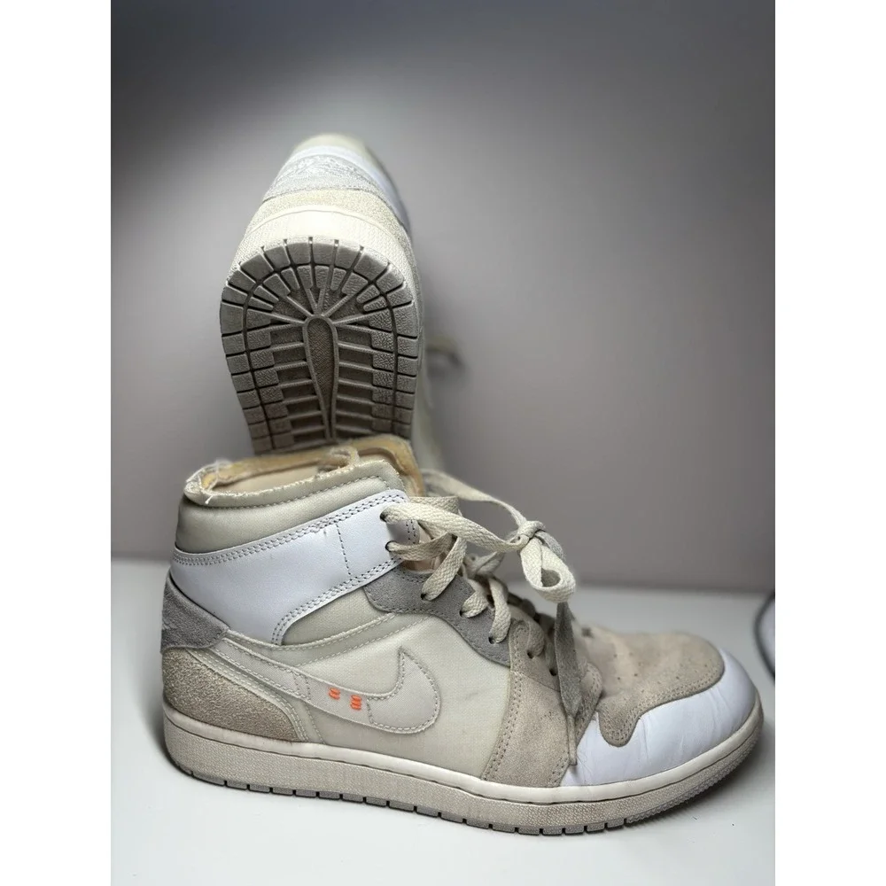 Air Jordan 1 Mid SE 